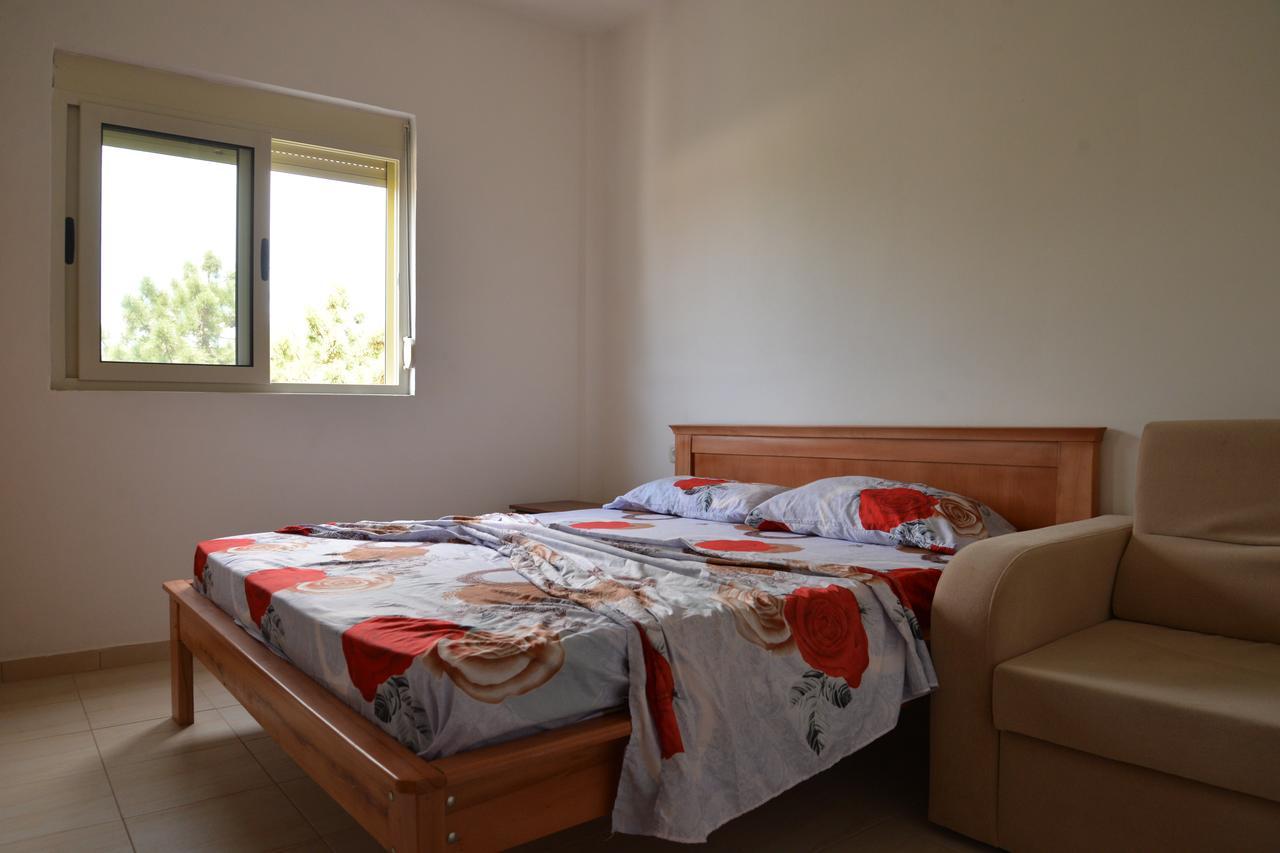 Hotel Gonaj Velipoje Ngoại thất bức ảnh