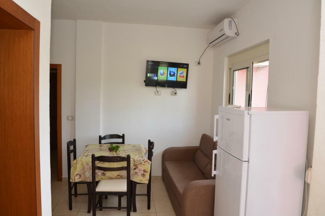 Hotel Gonaj Velipoje Ngoại thất bức ảnh